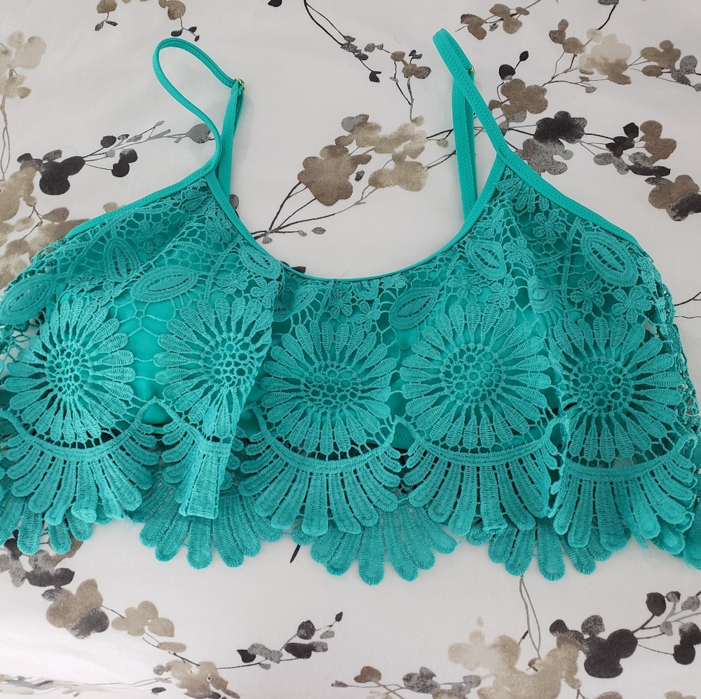 Jessica Simpson bikini top